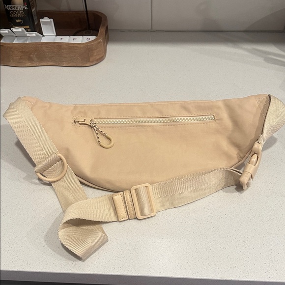 BEIS Tan Belt Bag with Braided Strap - Picture 3 of 4